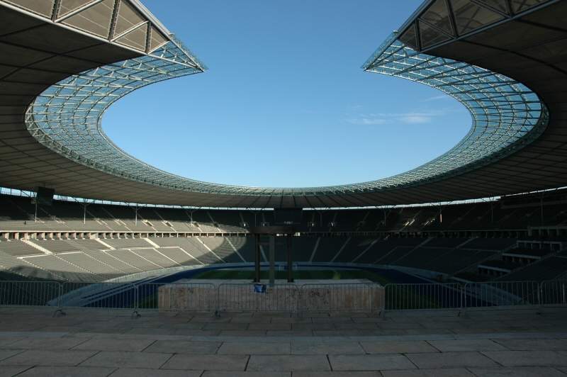 Olympiastadion fra motsatt side. Foto: Gaute Nordvik