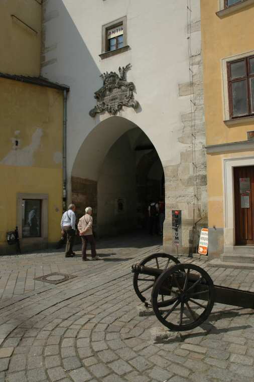 Kanon ved porten - Foto: Gaute Nordvik