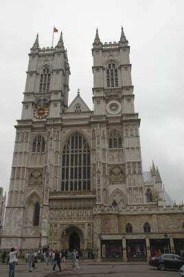 Den kjente fasaden - Foto: Gaute Nordvik