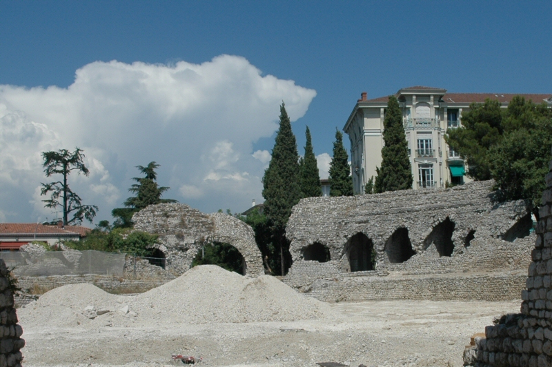 Ruiner etter romerske badeanlegg på Terra Amata i Nice – Foto: Gaute Nordvik