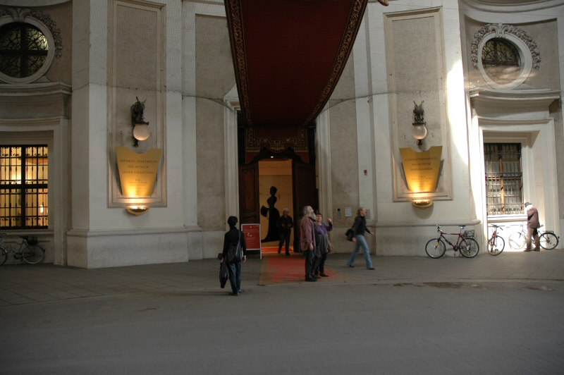 Inngang til Sisi museet og de keiserlige gemakker – Foto: Gaute Nordvik